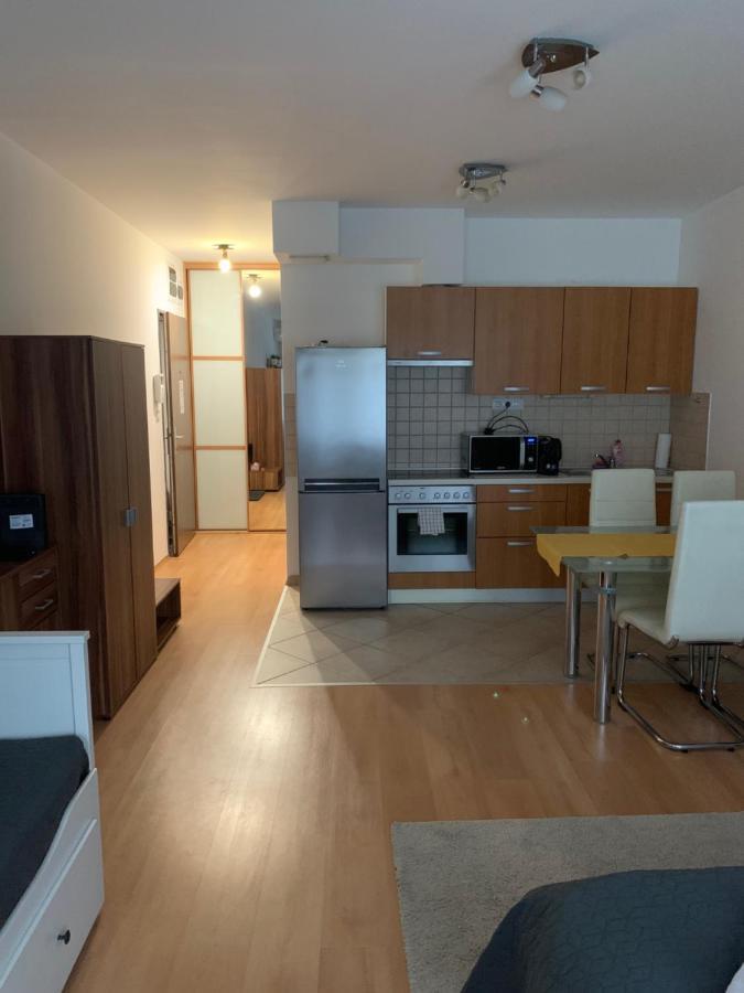 Corvin Fontana Apartment Budapest Bagian luar foto
